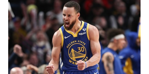 Los Golden State Warriors renovaron el contrato de Stephen Curry por un año más Los Golden State Warriors renovaron el contrato de Stephen Curry por un año más
